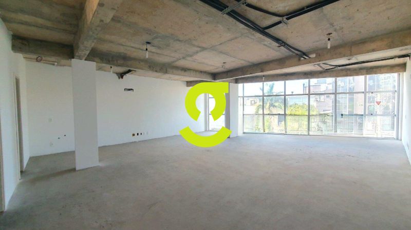 Imponncia, localizao e prestgio - sua sede no ...