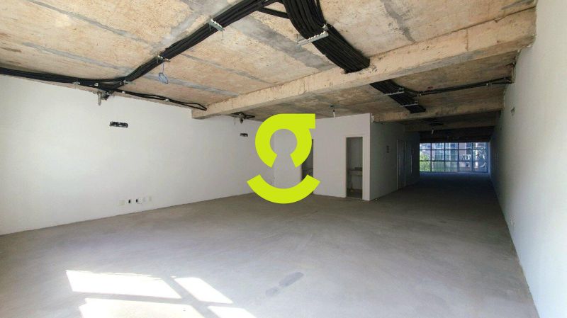 Imponncia, localizao e prestgio - sua sede no ...