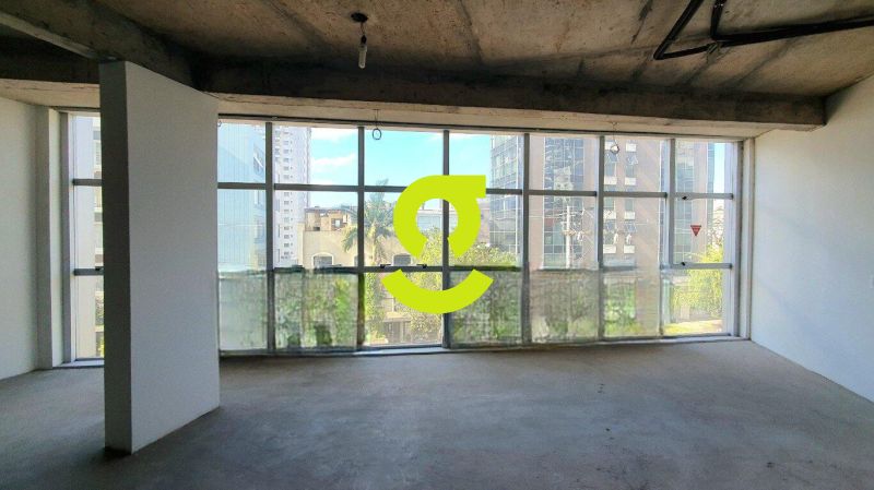 Imponncia, localizao e prestgio - sua sede no ...