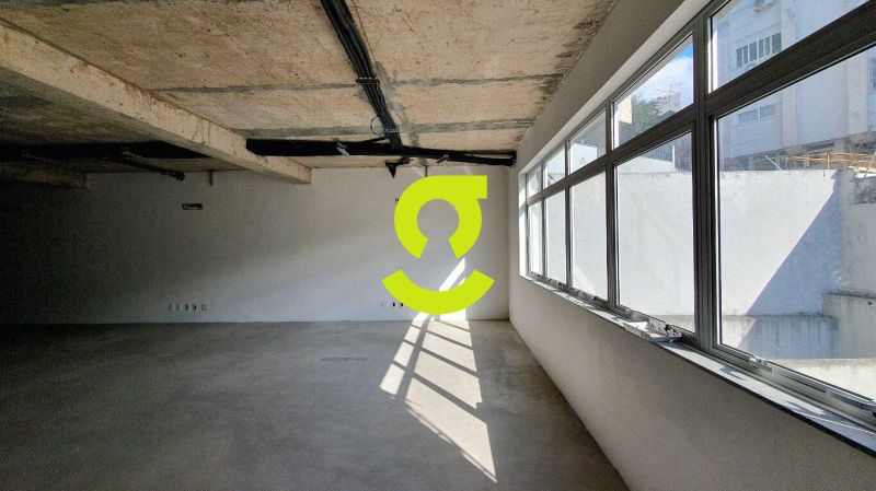 Imponncia, localizao e prestgio - sua sede no ...