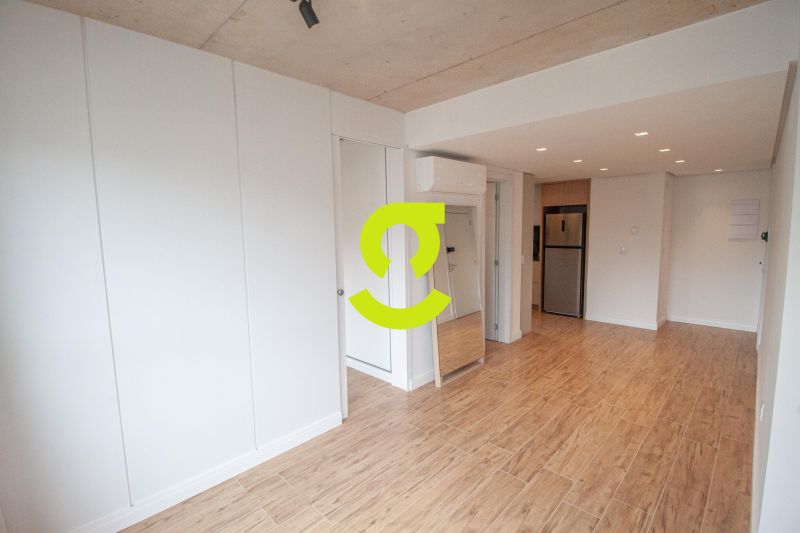 timo apto NOVO, 45m priv, andar alto, semi mobili...