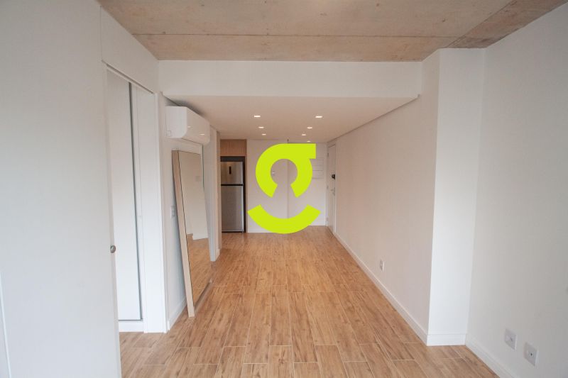 timo apto NOVO, 45m priv, andar alto, semi mobili...