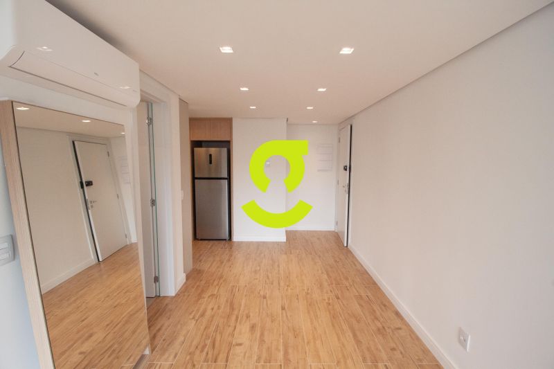 timo apto NOVO, 45m priv, andar alto, semi mobili...