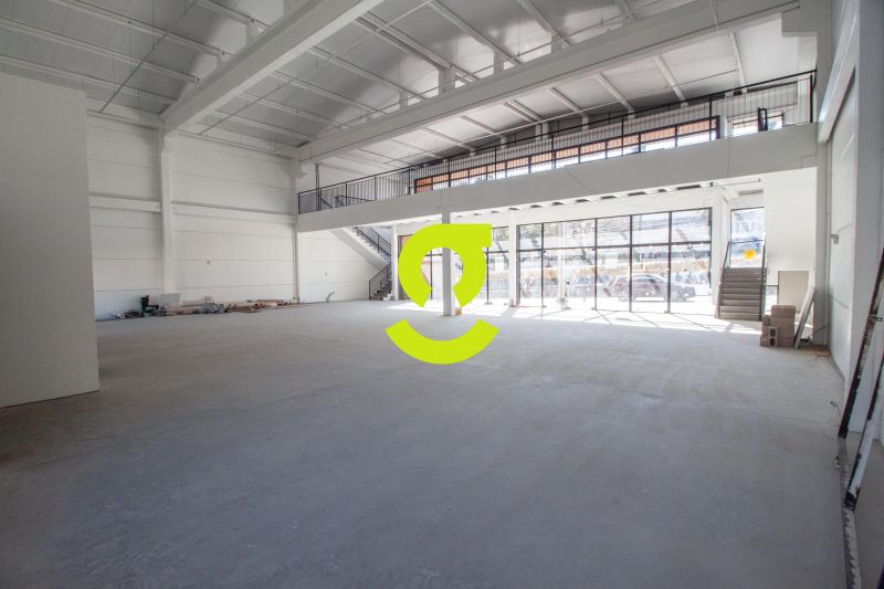 Loja alto padro, toda reformada, 500m, 3 banheiro...