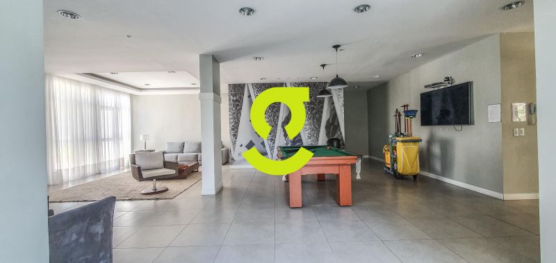 Excelente apto semi mobiliado, anda alto, 106m, la...