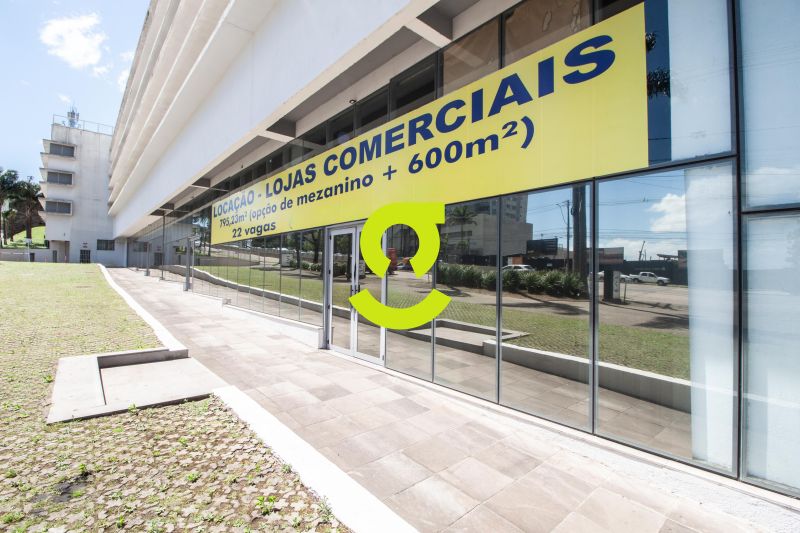 ** PRESENA QUE IMPONDE - Loja Premium 795 m com ...