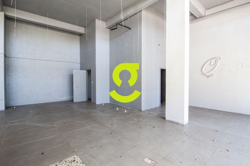 ** PRESENA QUE IMPONDE - Loja Premium 795 m com ...