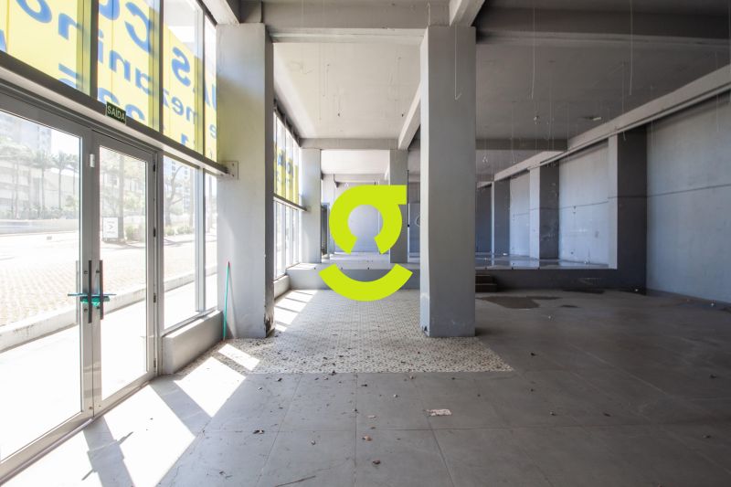 ** PRESENA QUE IMPONDE - Loja Premium 795 m com ...