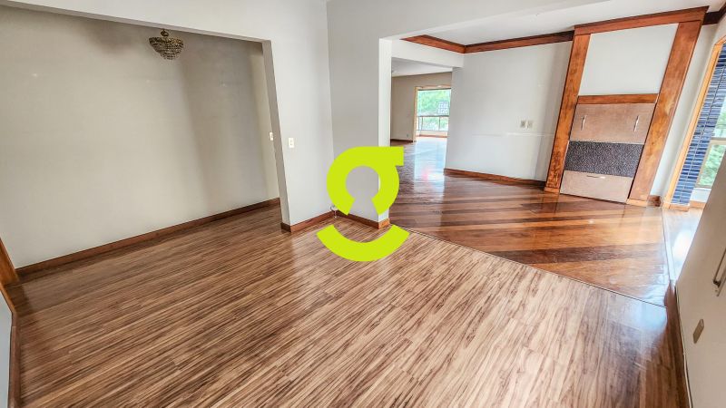 **174m privativos, 2 dormitrios (1 sute com hid...