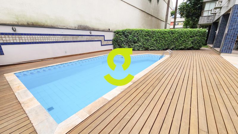 **174m privativos, 2 dormitrios (1 sute com hid...