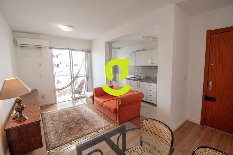 timo apto semi mobiliado, ar condicionado, sacada...