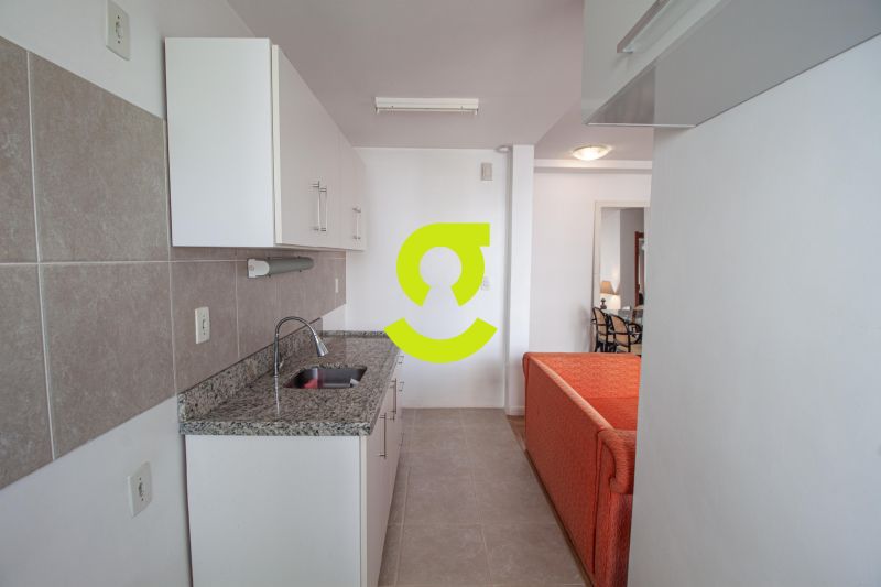 timo apto semi mobiliado, ar condicionado, sacada...