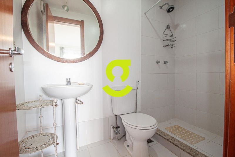 timo apto semi mobiliado, ar condicionado, sacada...