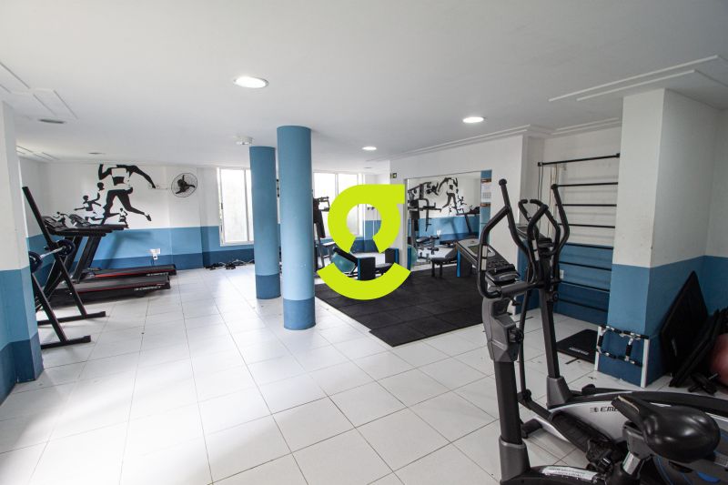 timo apto semi mobiliado, ar condicionado, sacada...