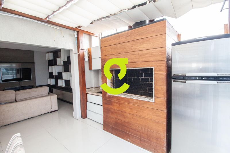 Cobertura semi mobiliado, 240m priv, lareira, ar c...