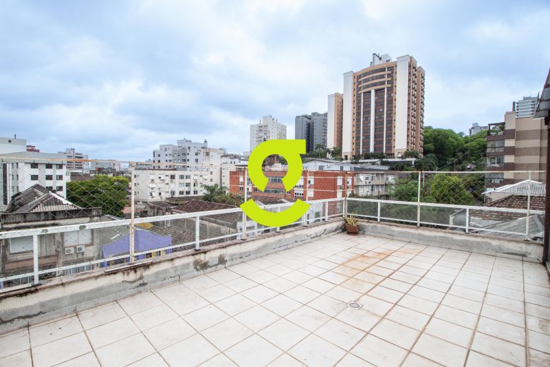 Cobertura semi mobiliado, 240m priv, lareira, ar c...