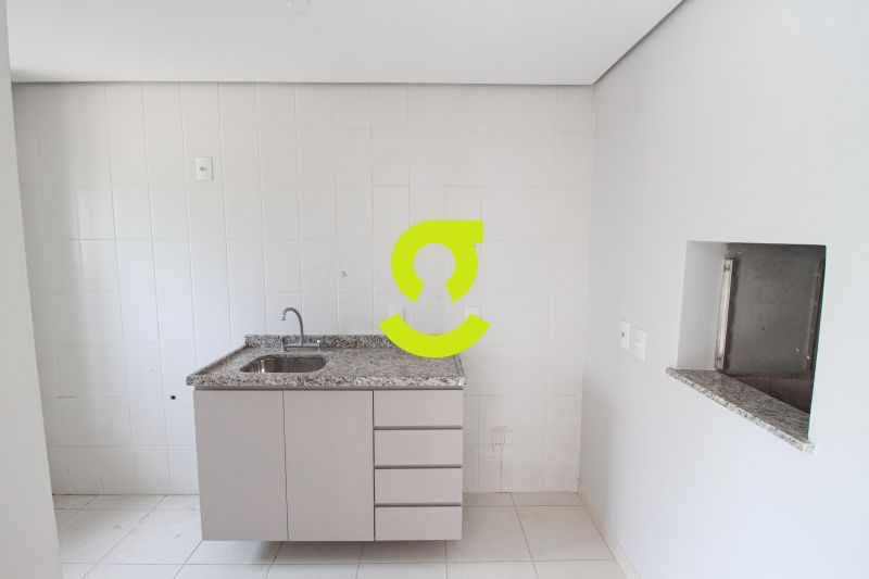 Apartamento semi mobiliado, 79m priv, churrasqueir...