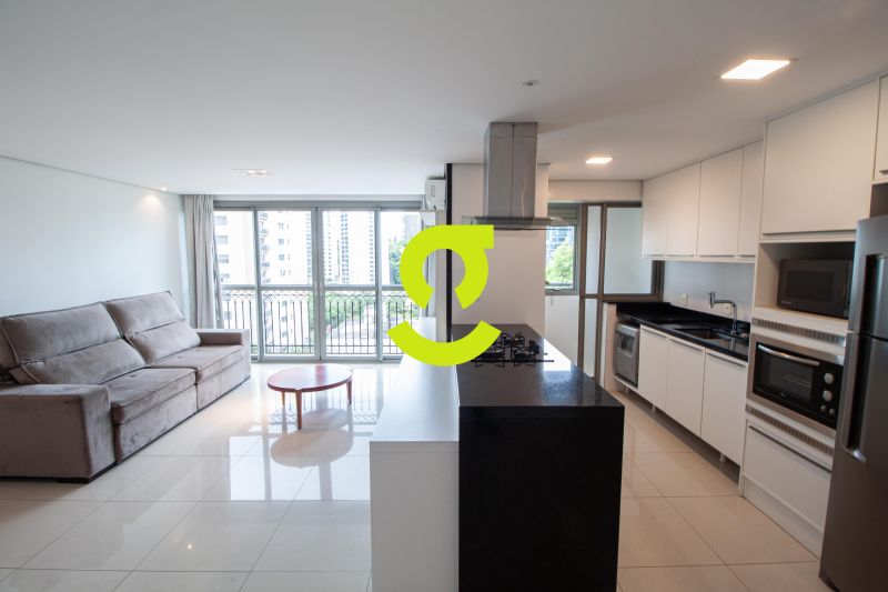 Excelente apto MOBILIADO, andar alto, churrasqueir...