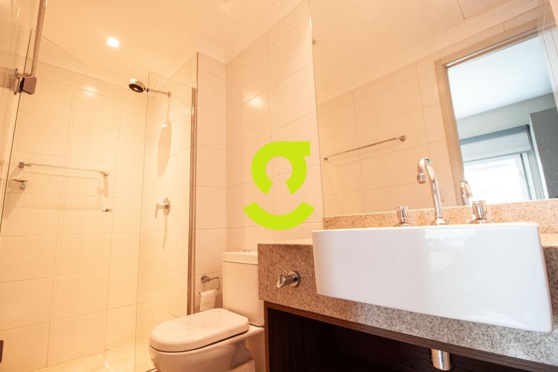 timo apto MOBILIADO, andar alto, ar condicionado,...