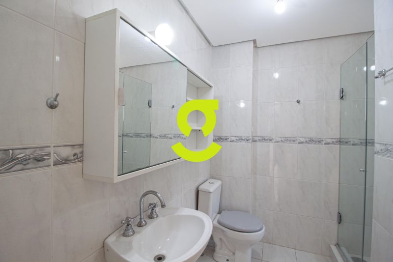 **89m de amplitude, sute, churrasqueira e duas v...