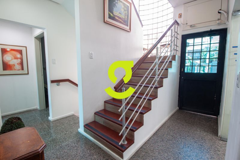 Excelente casa comercial de 300m pronta para clini...