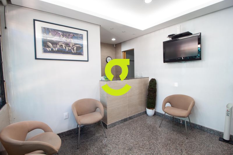 Excelente casa comercial de 300m pronta para clini...