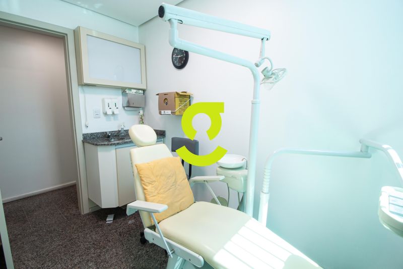 Excelente casa comercial de 300m pronta para clini...