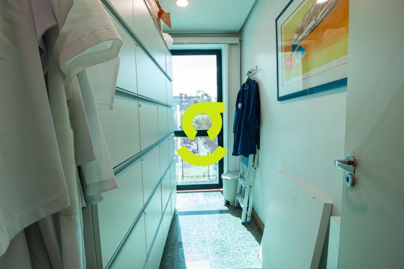 Excelente casa comercial de 300m pronta para clini...