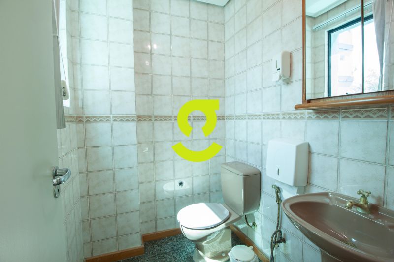 Excelente casa comercial de 300m pronta para clini...