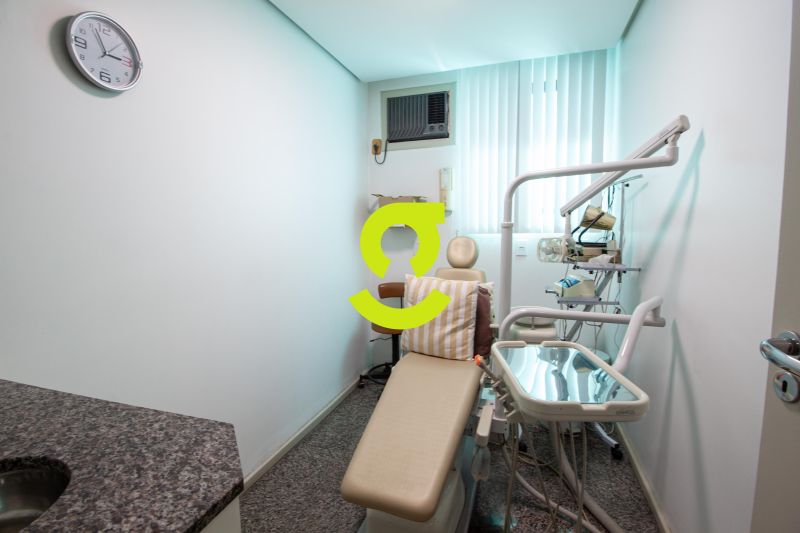 Excelente casa comercial de 300m pronta para clini...