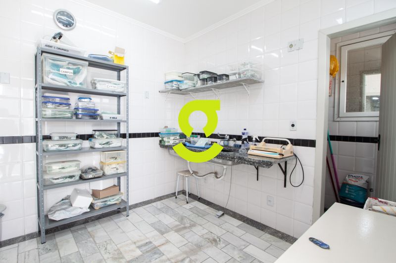 Excelente casa comercial de 300m pronta para clini...