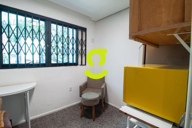 Excelente casa comercial de 300m pronta para clini...