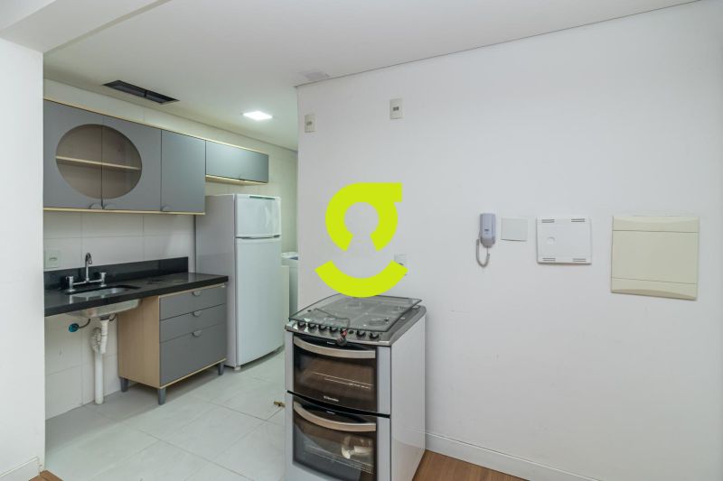 Apartamento de 37M, semi mobiliado, condomnio ve...