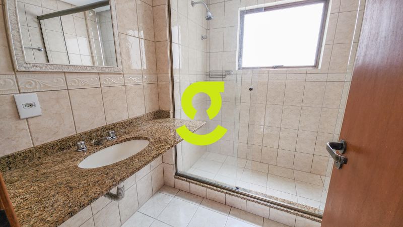 �timo apto reformado, andar alto, churrasqueira, 2...