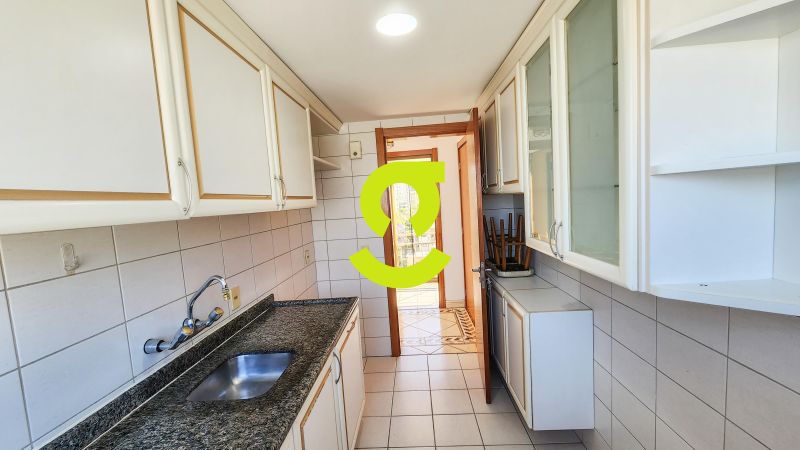 �timo apto, andar alto, 98m, semi mobiliado, 3 dor...