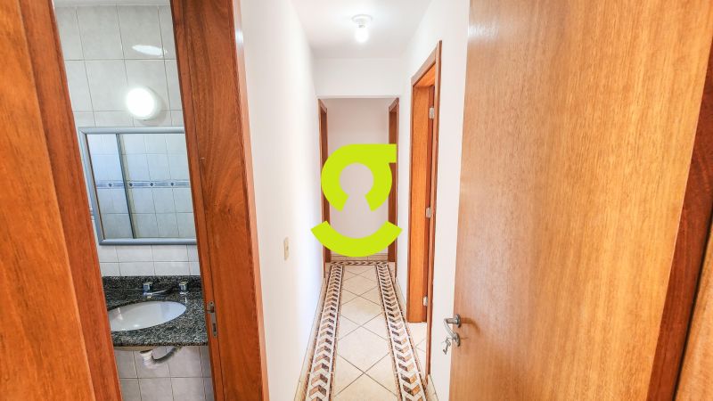 �timo apto, andar alto, 98m, semi mobiliado, 3 dor...