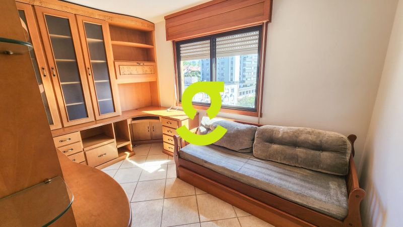 �timo apto, andar alto, 98m, semi mobiliado, 3 dor...