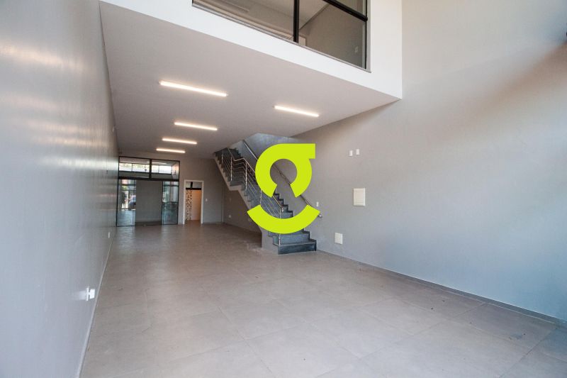 Ponto estrat�gico em mall comercial na principal a...