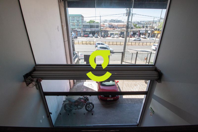 Ponto estrat�gico em mall comercial na principal a...