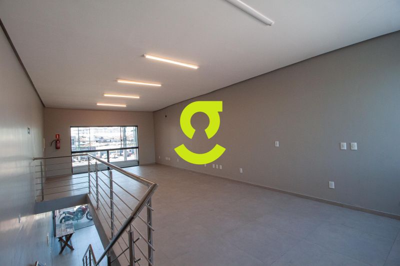 Ponto estrat�gico em mall comercial na principal a...