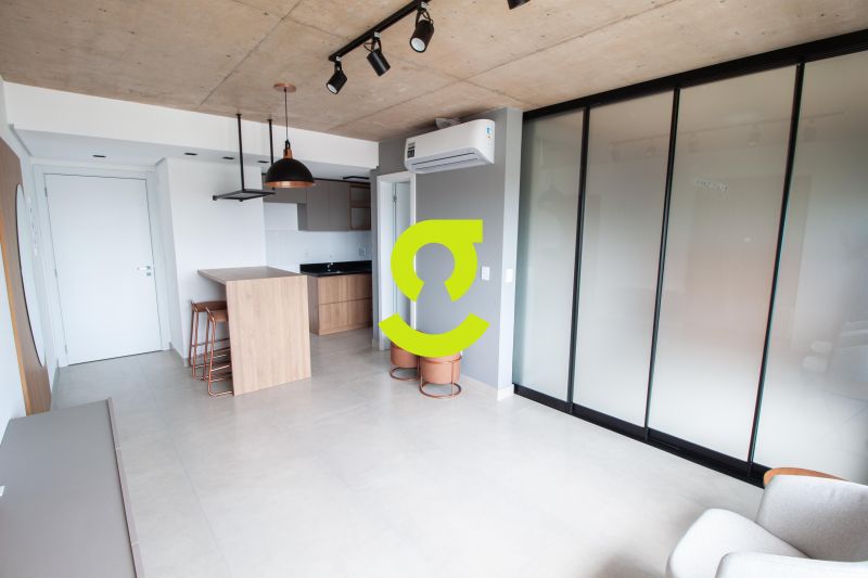 �timo apto NOVO, 45m priv, andar alto, semi mobili...