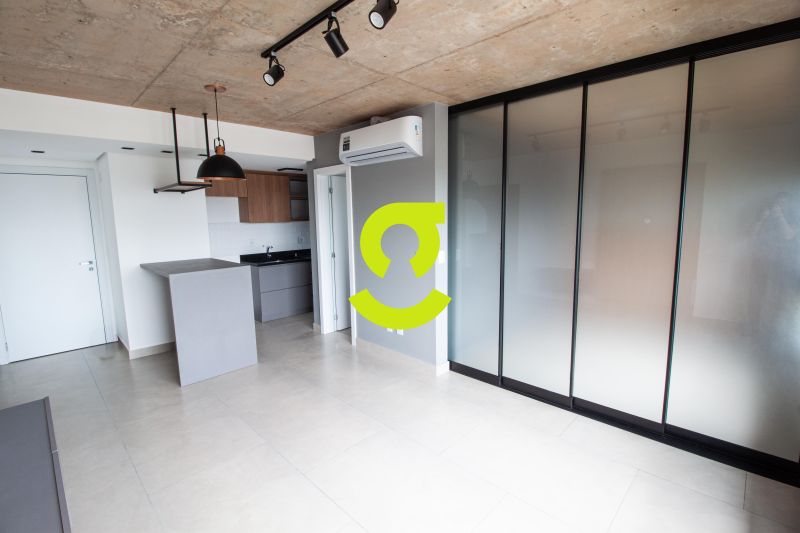 �timo apto NOVO, 45m priv, andar alto, semi mobili...