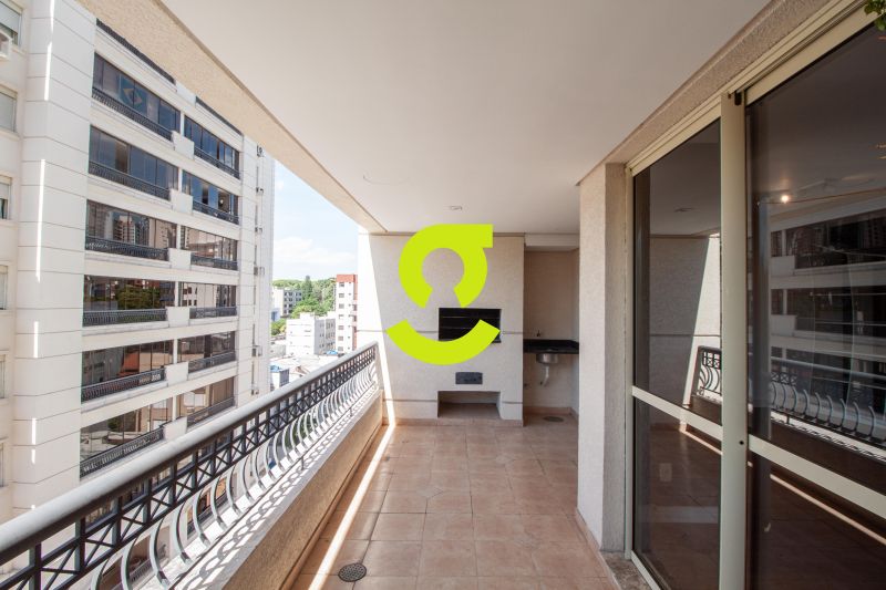 Amplitude, localiza��o nobre e infraestrutura comp...