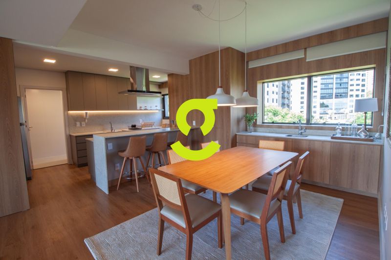 Espetacular apto MOBILIADO, 154m priv, sacada para...