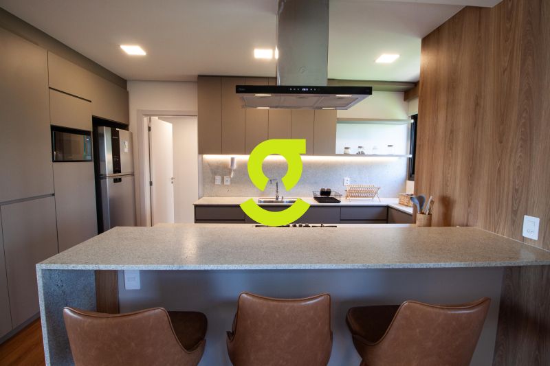 Espetacular apto MOBILIADO, 154m priv, sacada para...