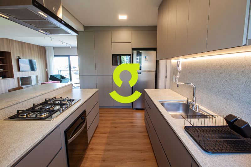 Espetacular apto MOBILIADO, 154m priv, sacada para...