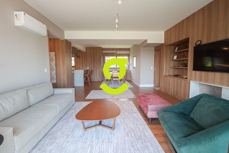 Espetacular apto MOBILIADO, 154m priv, sacada para...