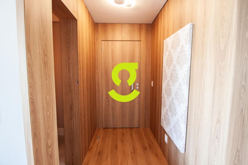 Espetacular apto MOBILIADO, 154m priv, sacada para...