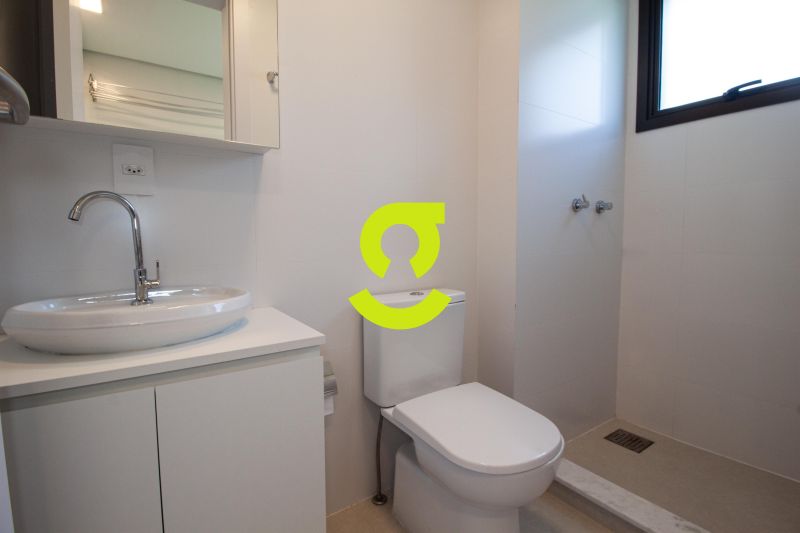 Espetacular apto MOBILIADO, 154m priv, sacada para...