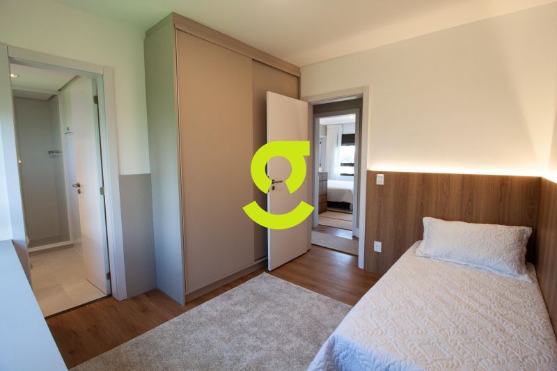 Espetacular apto MOBILIADO, 154m priv, sacada para...